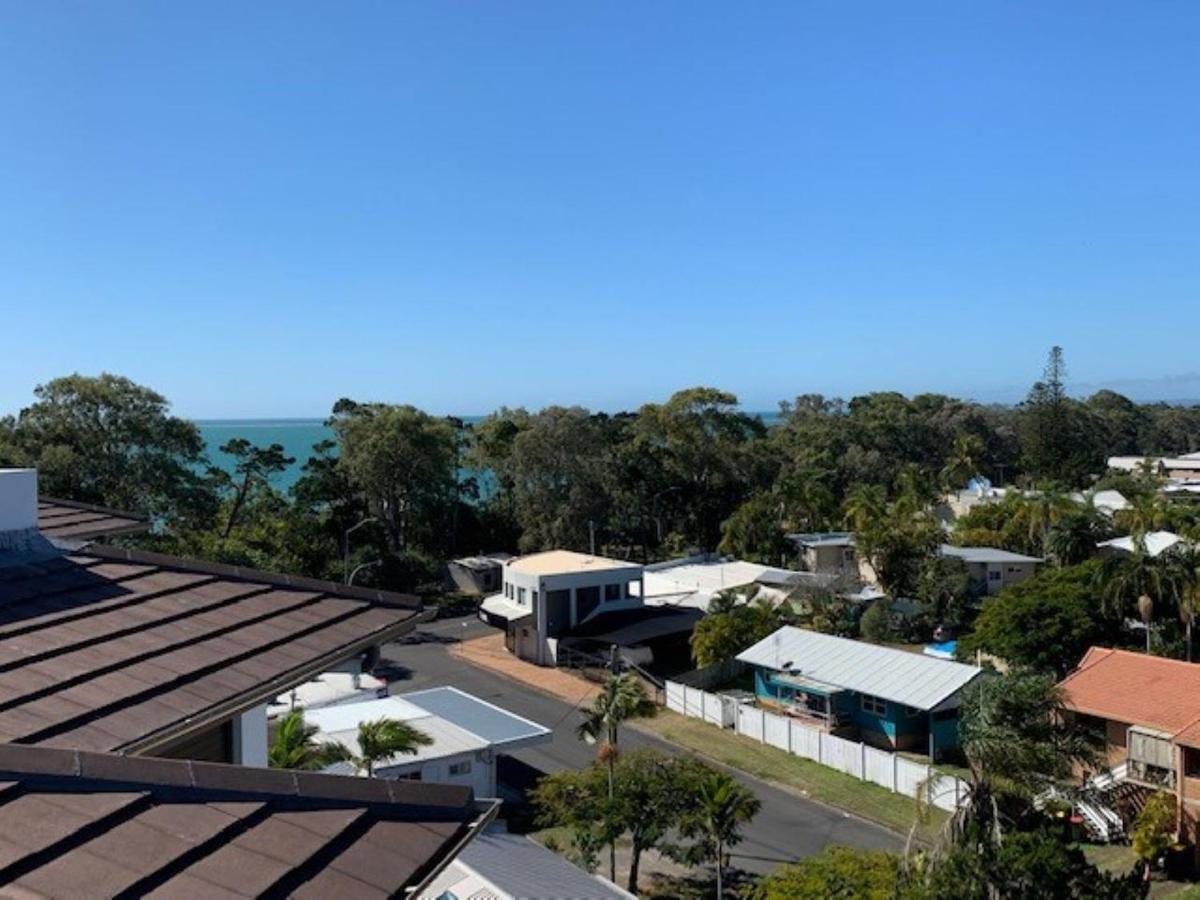 Grand Mercure Allegra Hervey Bay Exterior foto View of the bay from the town