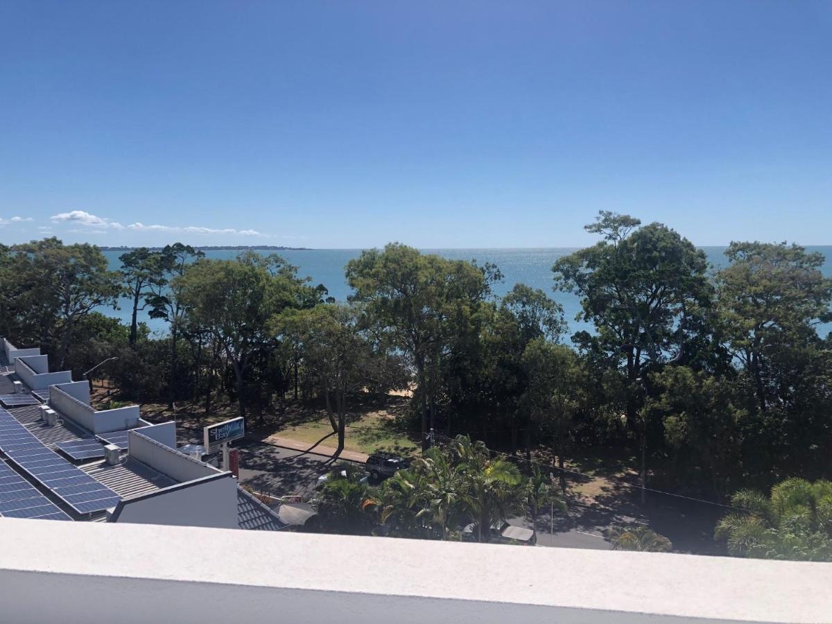 Grand Mercure Allegra Hervey Bay Exterior foto View of Moreton Bay from the University of Queensland St Lucia campus