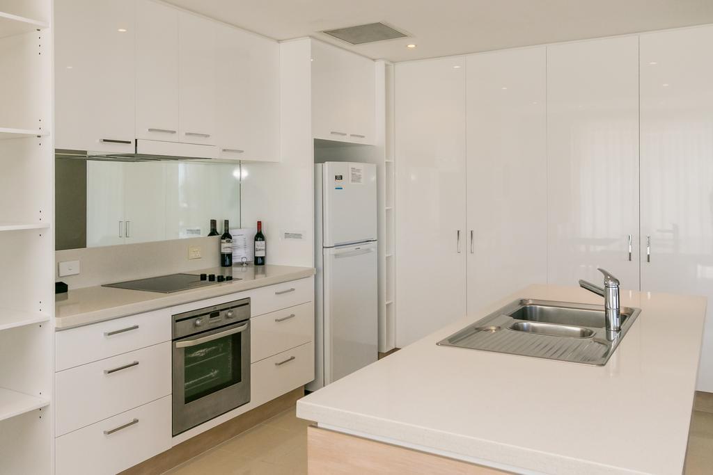 Grand Mercure Allegra Hervey Bay Exterior foto A modern Australian kitchen