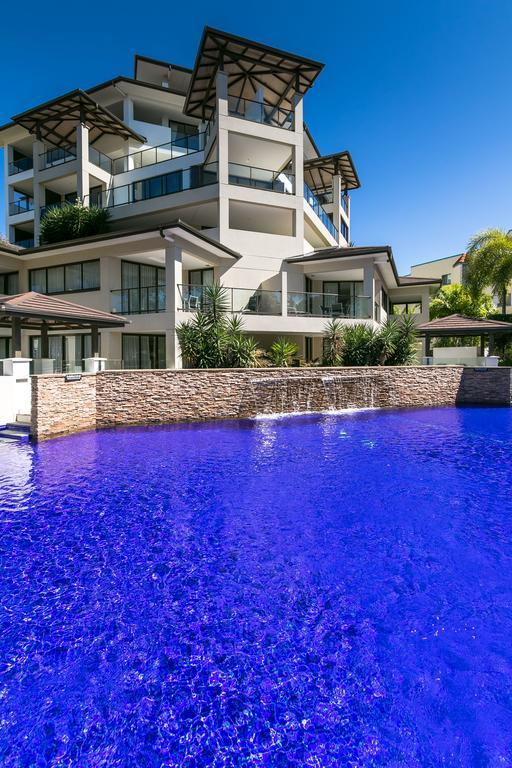 Grand Mercure Allegra Hervey Bay Exterior foto The pool at the W Hotel
