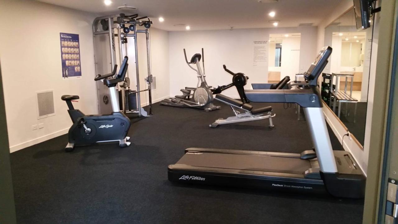 Grand Mercure Allegra Hervey Bay Exterior foto A typical gym