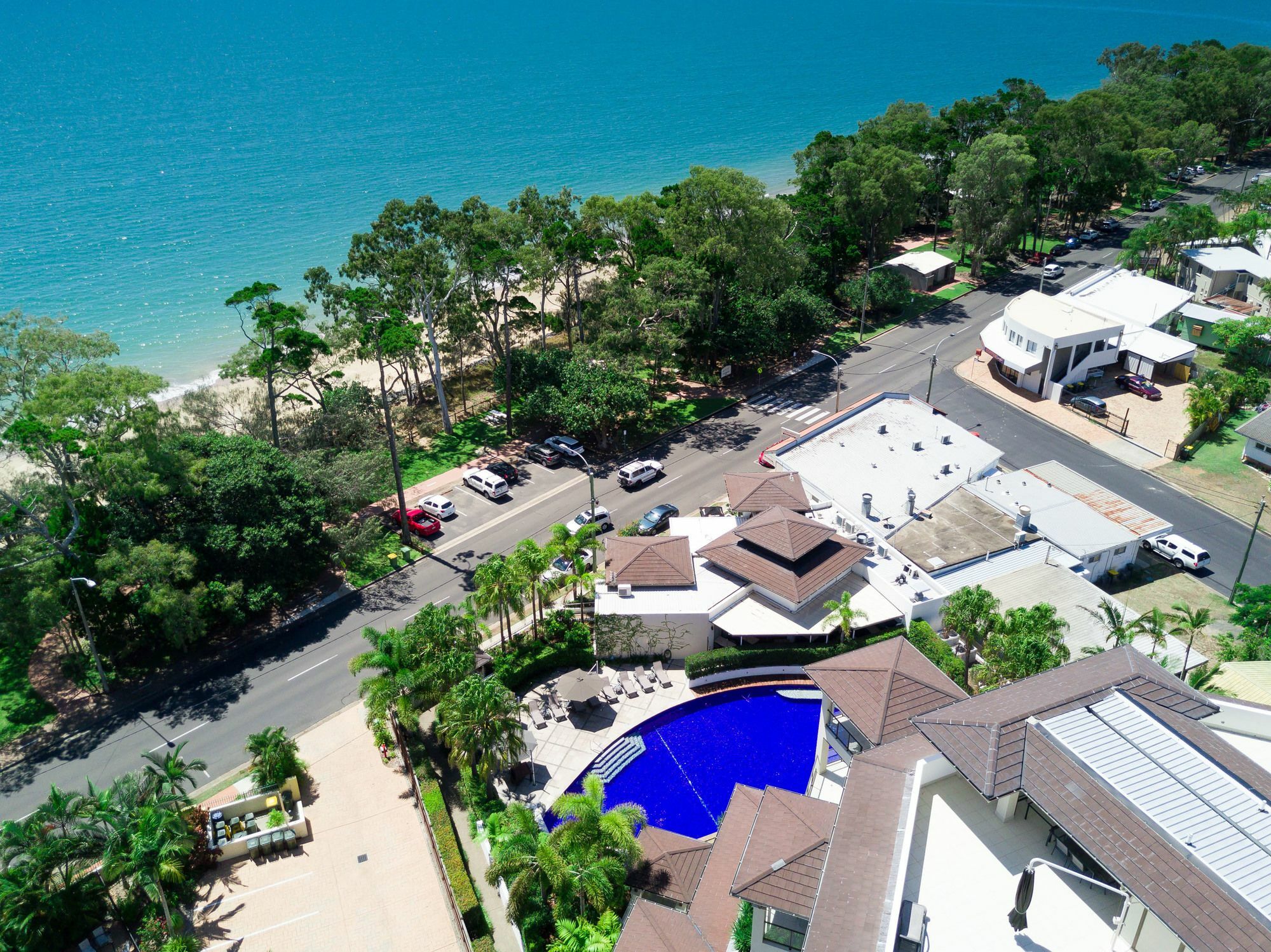 Grand Mercure Allegra Hervey Bay Exterior foto Aerial view of the resort