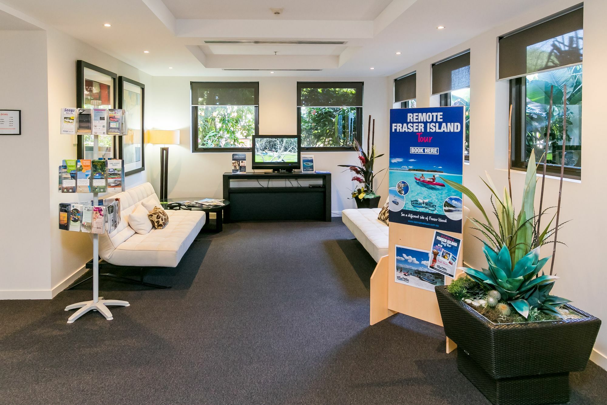Grand Mercure Allegra Hervey Bay Exterior foto Fraser Island Visitor Centre