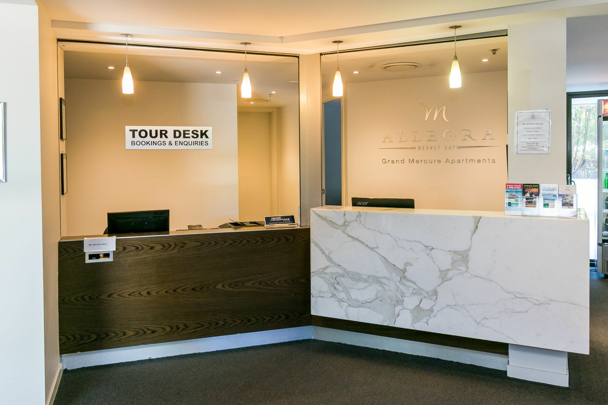 Grand Mercure Allegra Hervey Bay Exterior foto Tour Desk at the National Museum of the United States Army