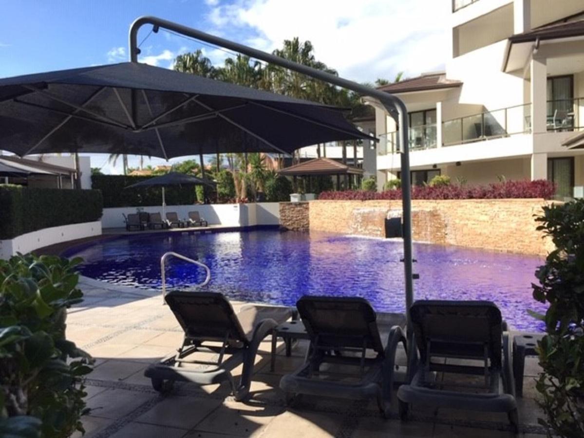 Grand Mercure Allegra Hervey Bay Exterior foto The swimming pool at the hotel